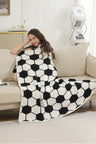 COMFYLUXE Chic Comfort Throw Blanket