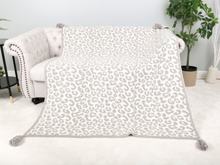 Leopard Pattern Luxury Soft Throw Blanket w/ Tassels