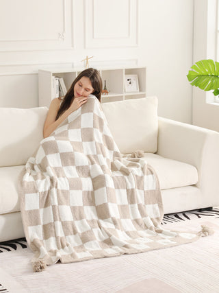 Checkered Pattern Luxury Soft Throw Blanket w/ Tassels