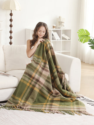 Plaid Pattern Luxury Soft Throw Blanket w/ Fringe