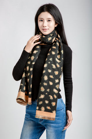 Leopard Pattern Oblong Scarf W/ Trim