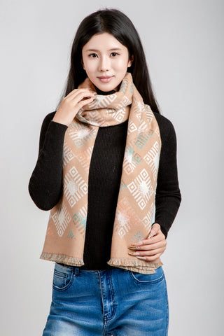 Geometric Pattern Oblong Scarf W/ Trim