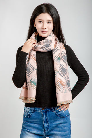 Geometric Pattern Oblong Scarf W/ Trim