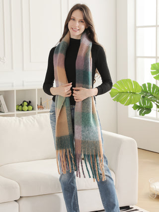 Plaid Pattern Oblong Scarf W/ Fringe