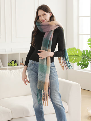 Plaid Pattern Oblong Scarf W/ Fringe