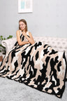 COMFYLUXE Premium Cozy Throw Blanket